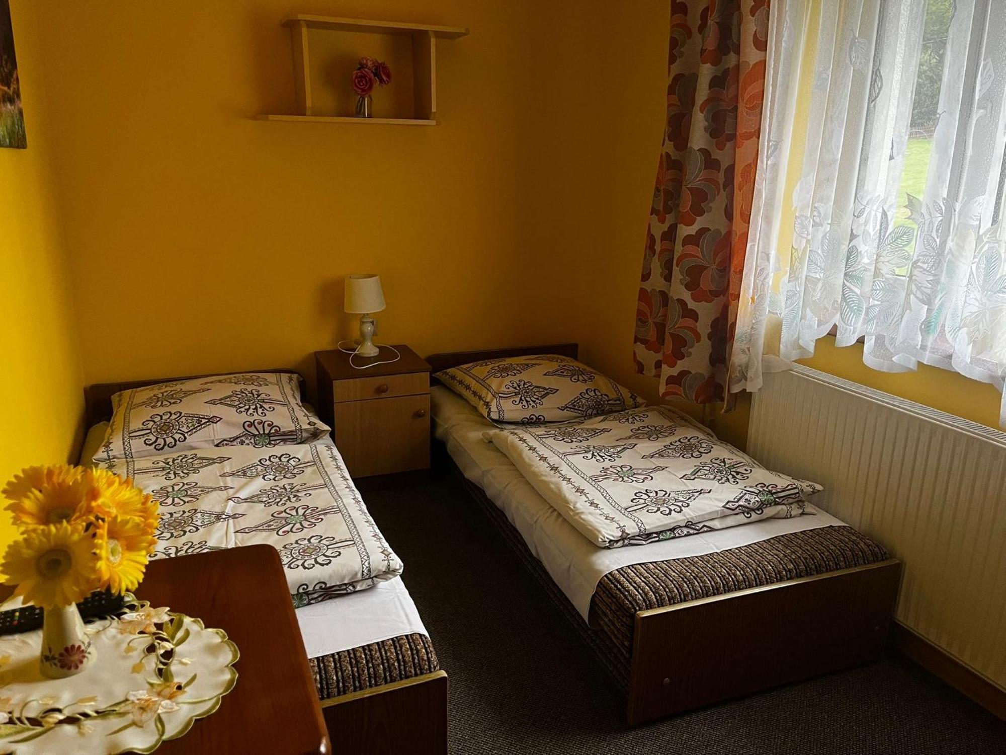 Pokoje Goscinne U Anieli Szczyrk Luaran gambar